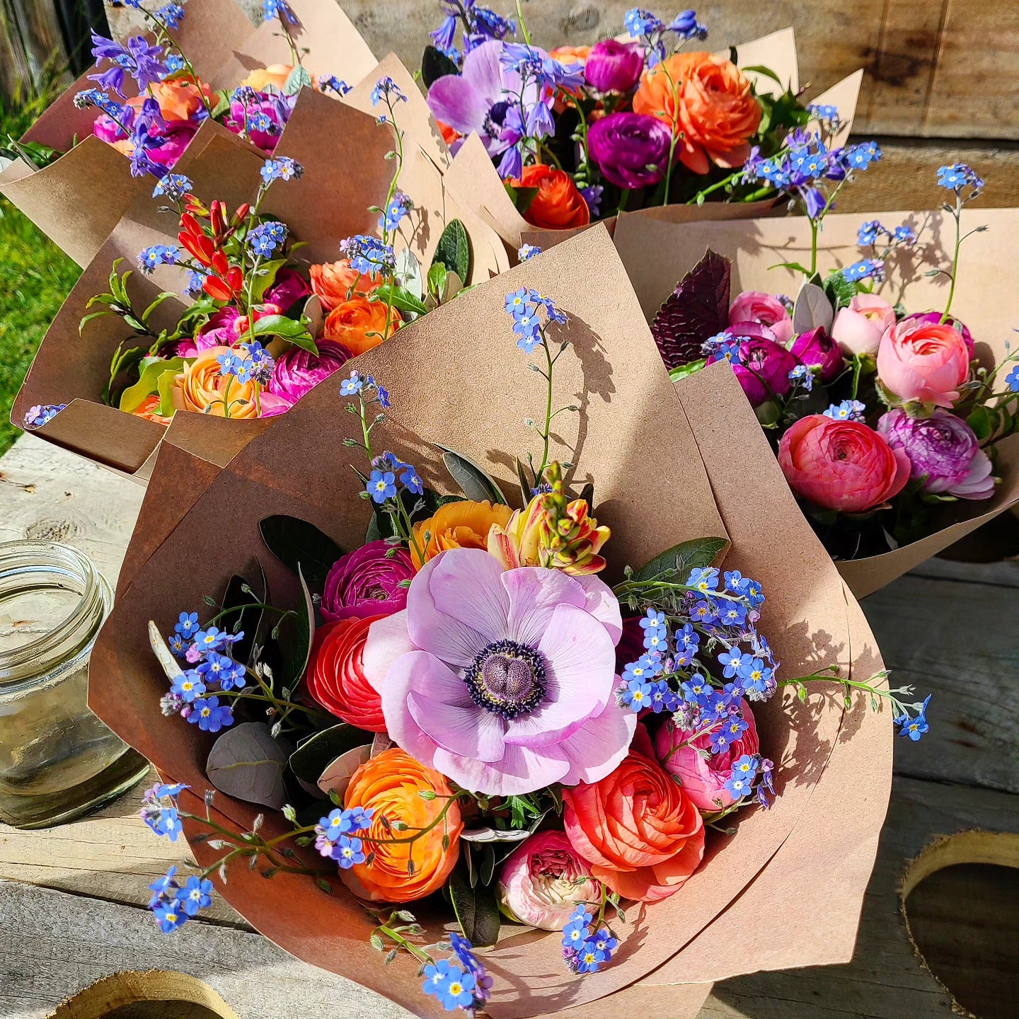 Flower Stand: Card Payment here