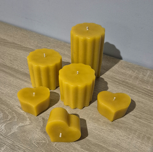 Hand poured, Beeswax Candle